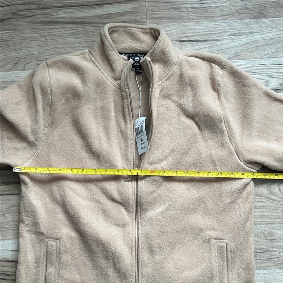 Carolyn Taylor Women’s Tan Fleece Jacket Size Medium. Zip up. NWT - Picture 5 of 10